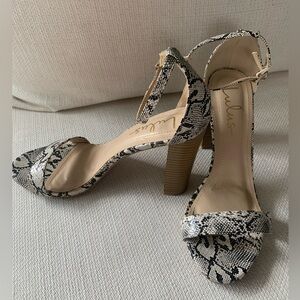 Lulus strappy snake skin heels size 8